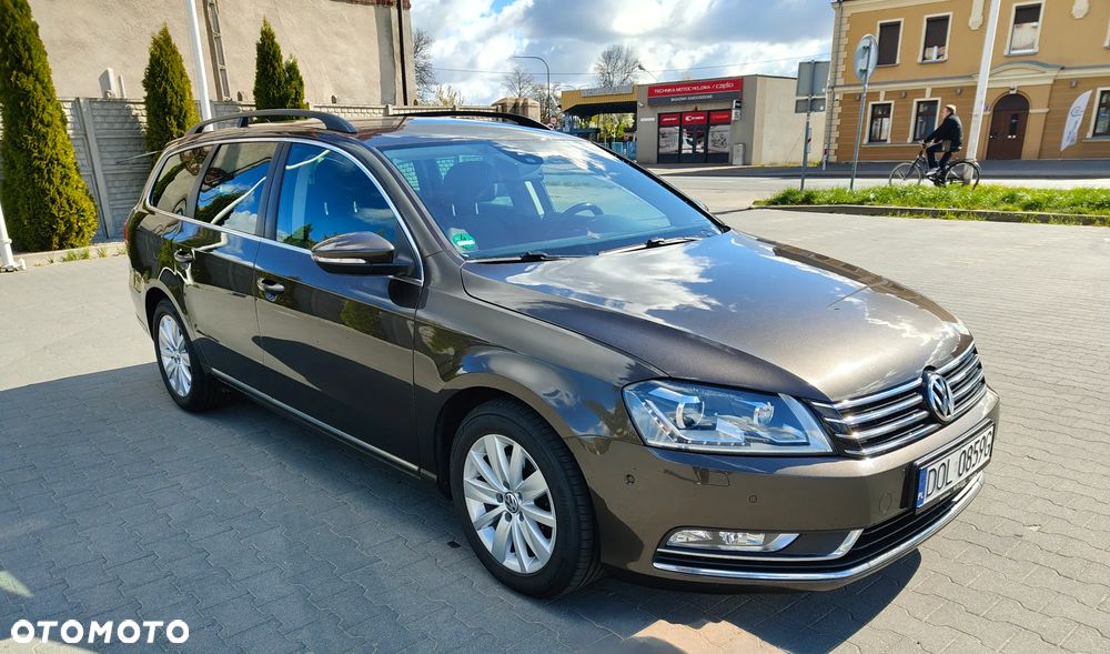 Volkswagen Passat 2.0 TDI DSG BlueMotion Technology Business Edition - 1