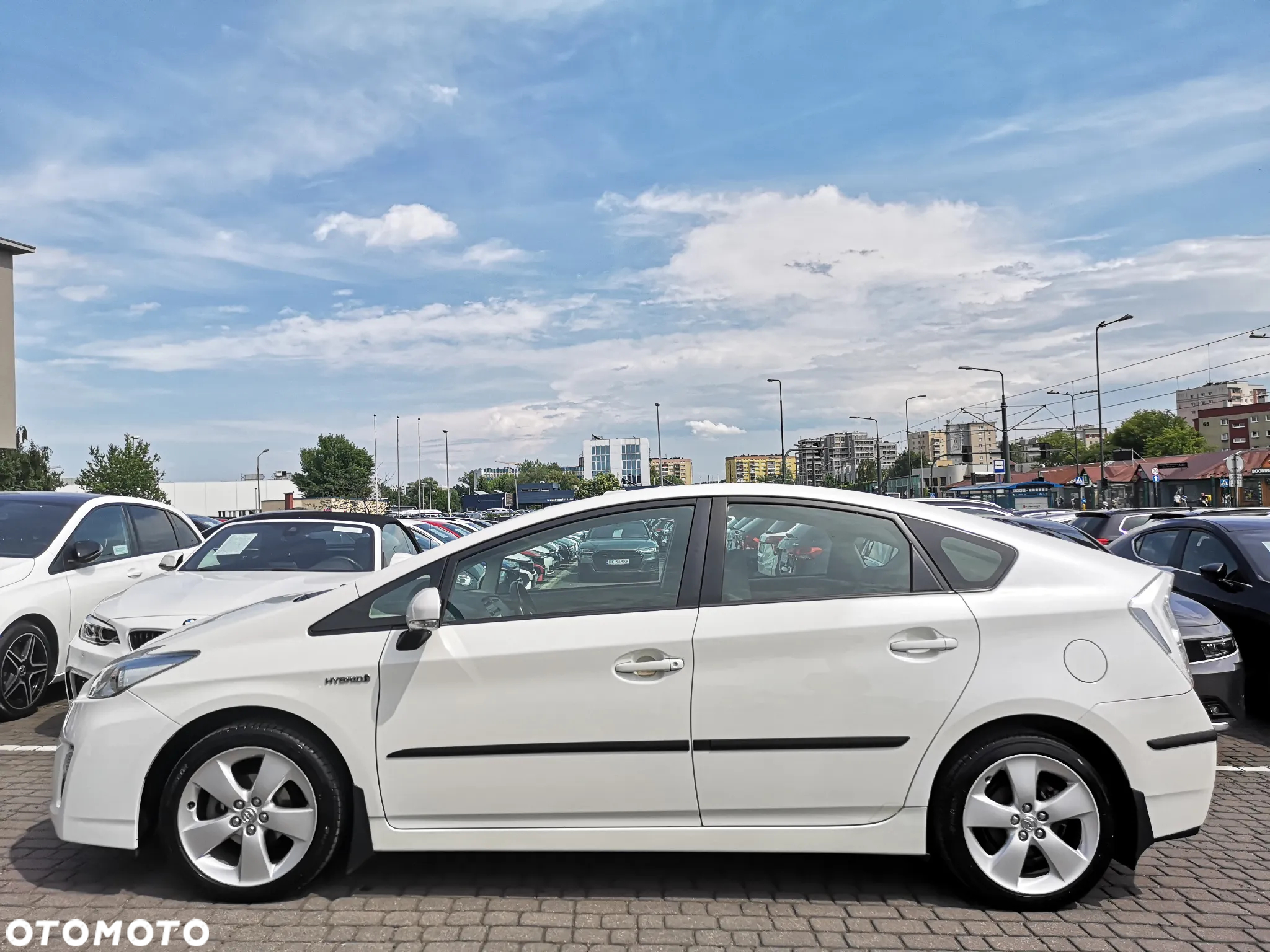 Toyota Prius 1.8 HSD Premium - 6