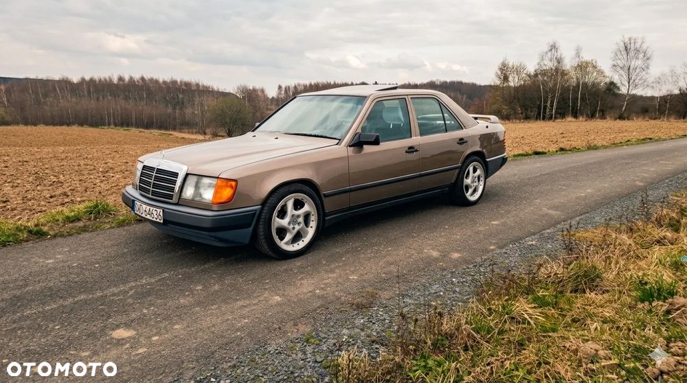 Mercedes-Benz W124 (1984-1993) - 2