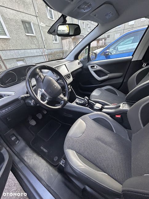 Peugeot 2008 PureTech 110 Stop&Start Style - 6