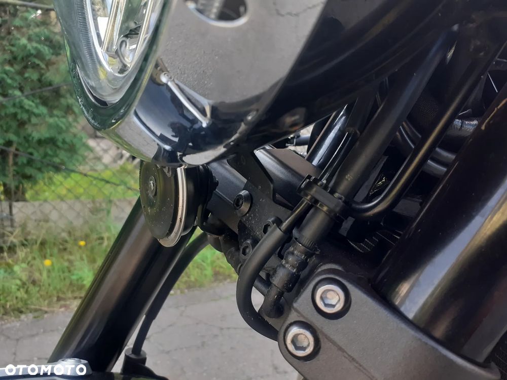 Kawasaki Z 900 RS - 11