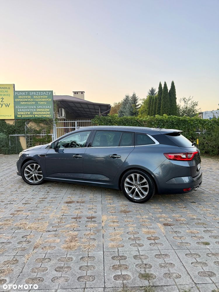 Renault Megane ENERGY TCe 205 EDC GT - 17