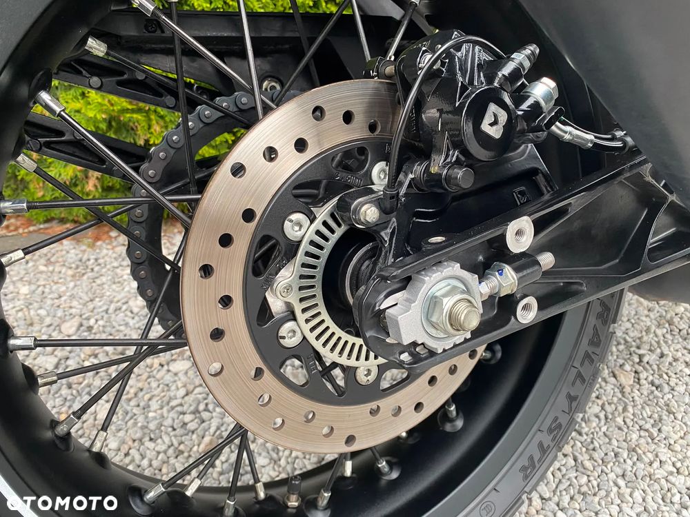 Husqvarna Svartpilen - 26
