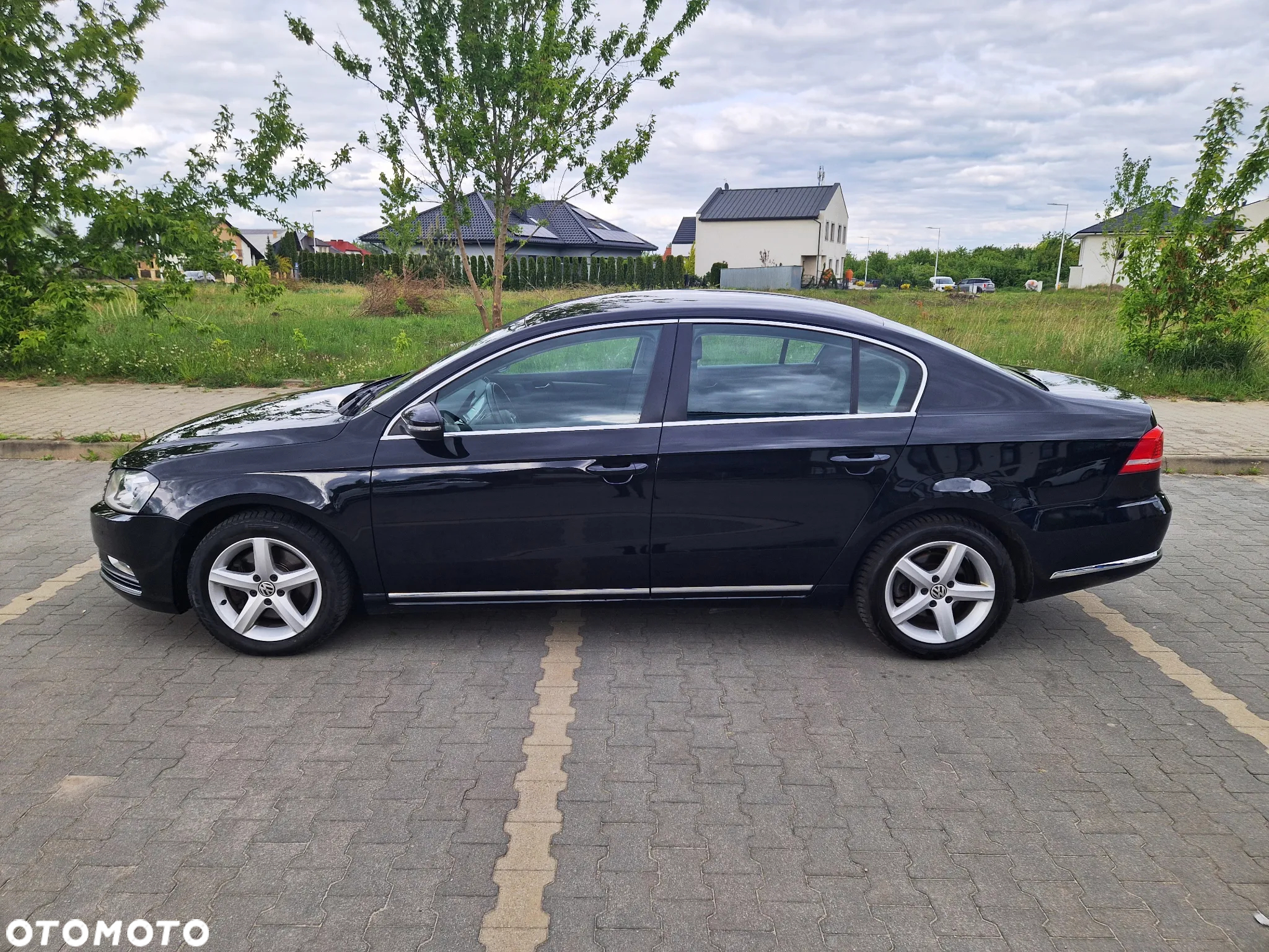 Volkswagen Passat 2.0 TDI Highline - 8