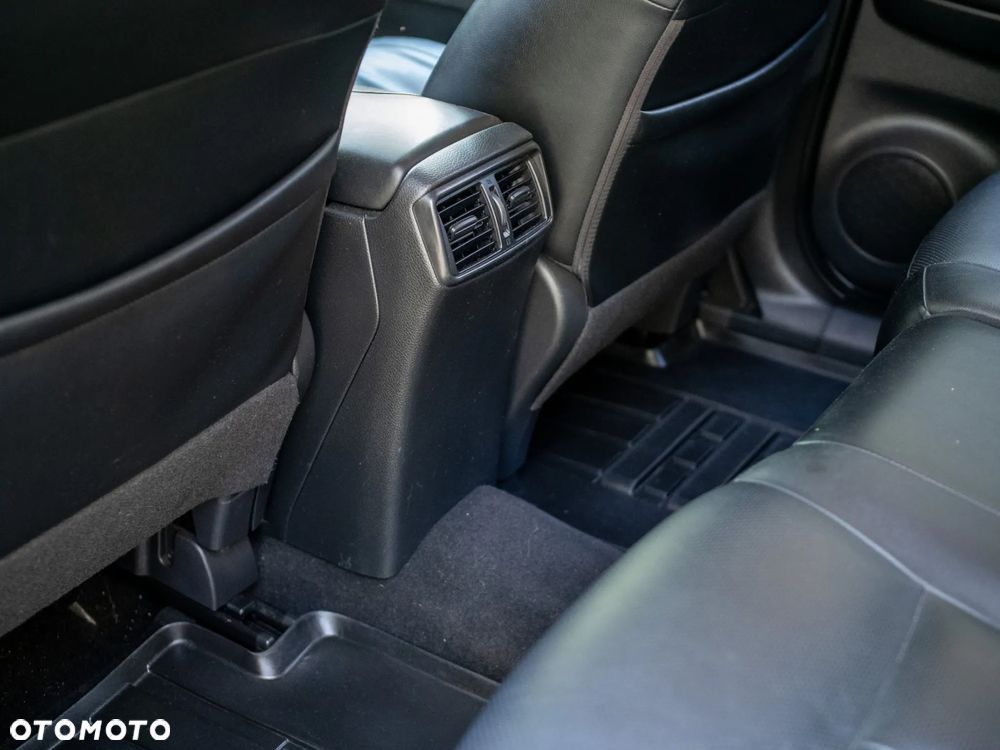 Nissan X-Trail 2.0 dCi Tekna 4WD Xtronic - 17