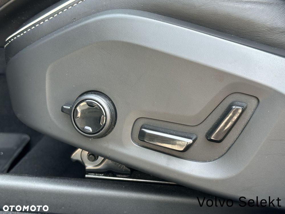 Volvo XC 60 - 33