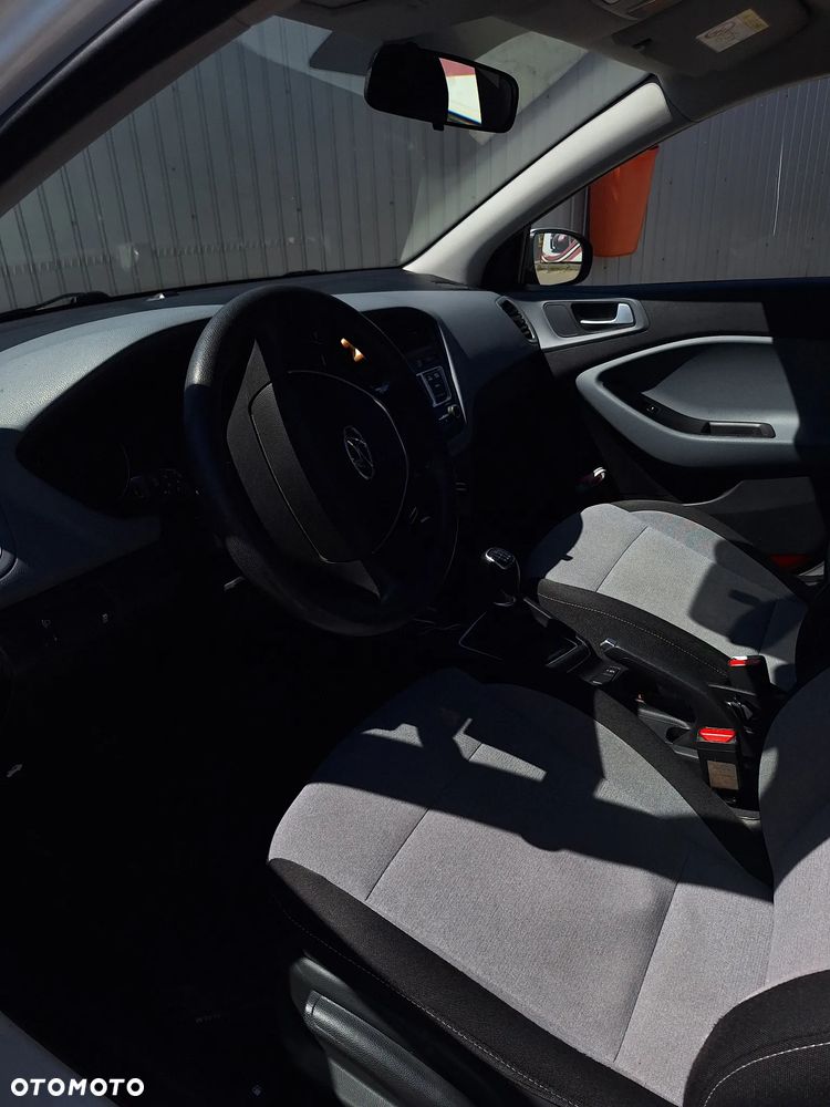 Hyundai i20 1.1 CRDi Classic + - 9