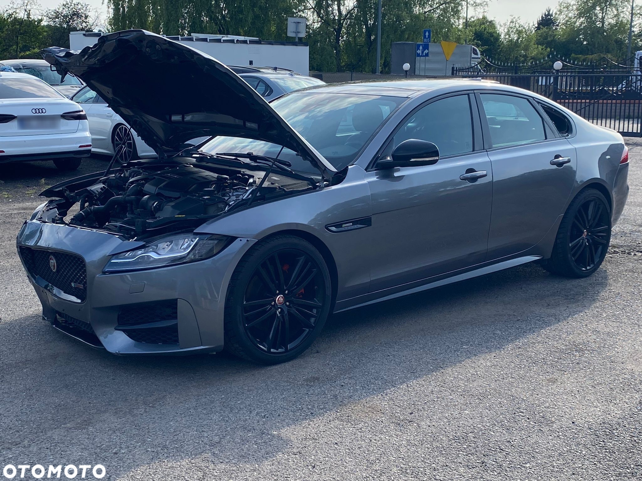 Jaguar XF 3.0 TDV6 S - 3