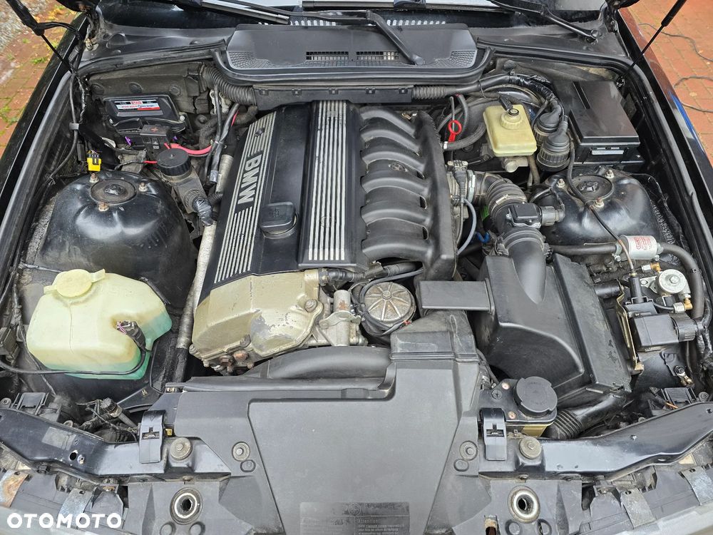 BMW Seria 3 - 12