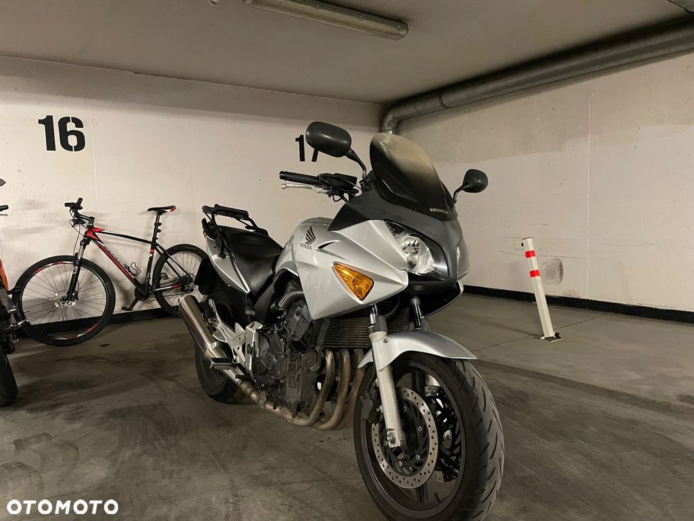 Honda CBF - 22