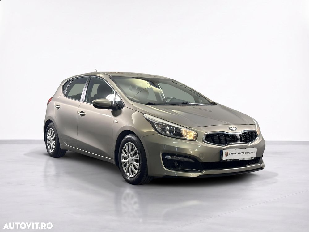 Kia Ceed - 8