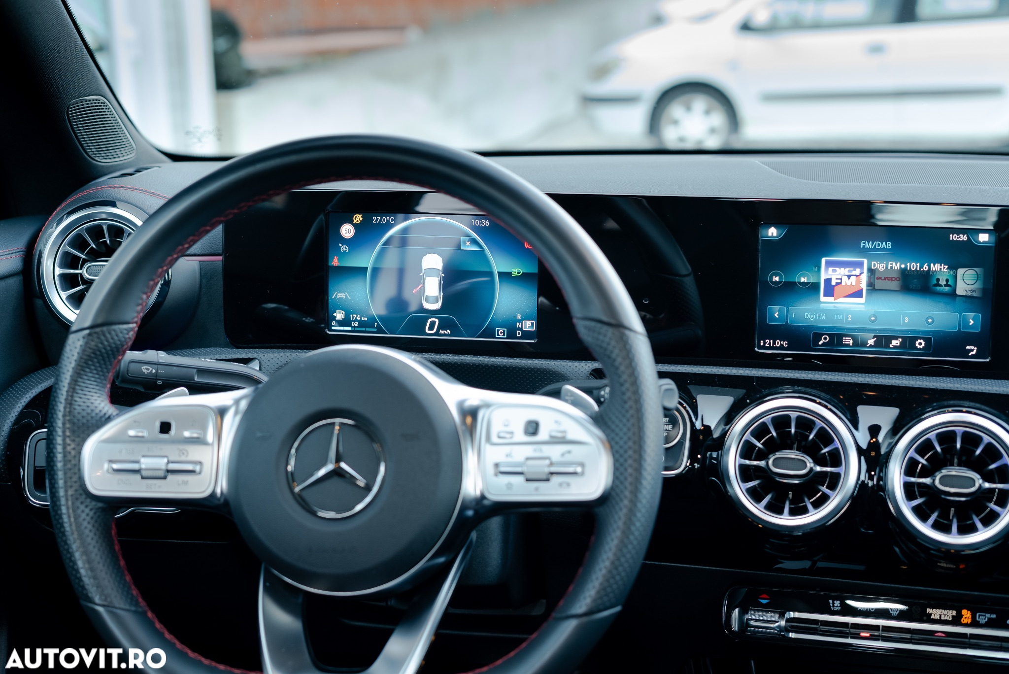 Mercedes-Benz CLA 180 7G-DCT AMG Line - 6