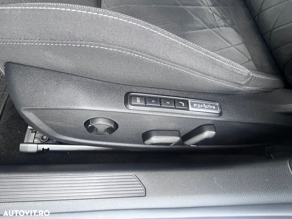 Volkswagen Golf Variant 2.0 TDI 115CP DSG Style - 11