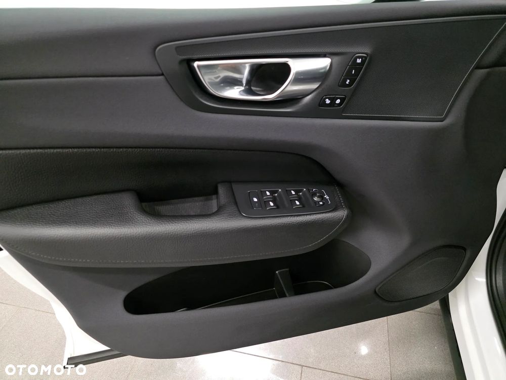 Volvo XC 60 B4 B Geartronic Inscription - 24