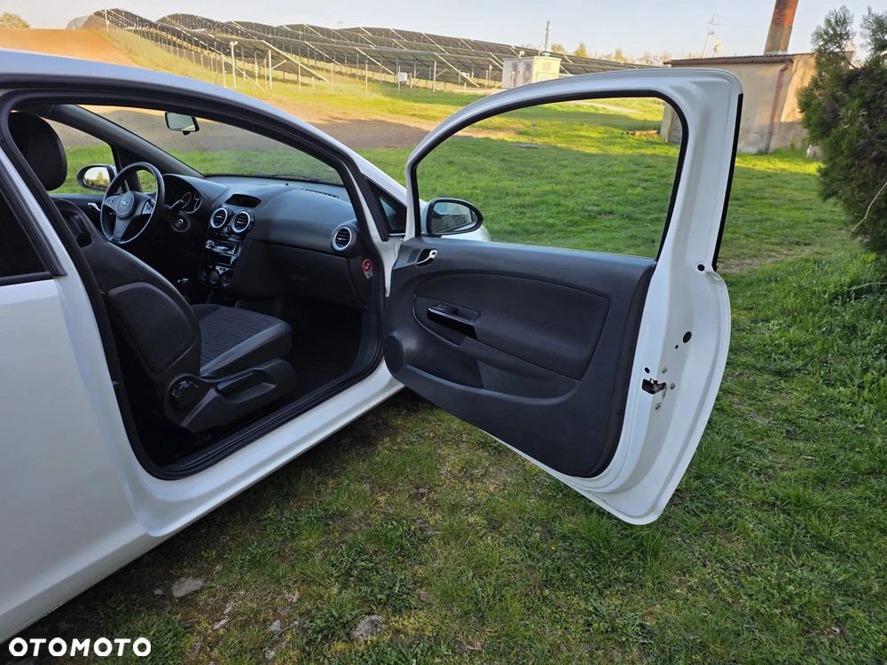 Opel Corsa 1.4 16V Edition - 13