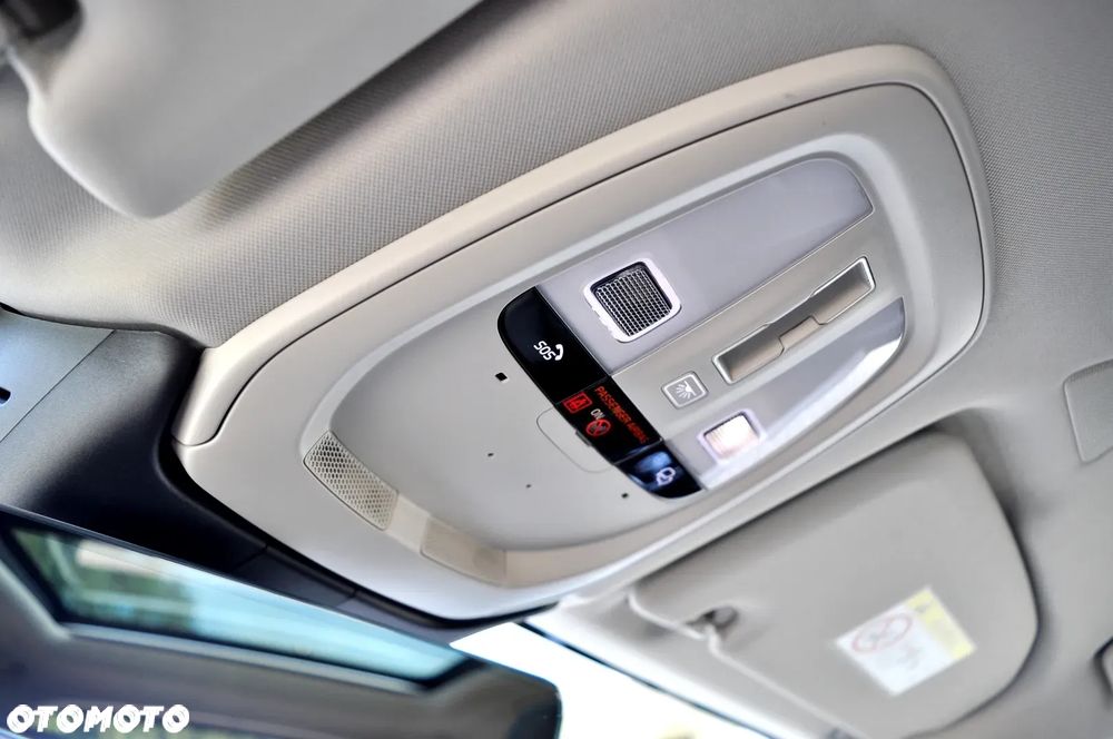 Volvo XC 60 B4 D Geartronic RDesign - 33