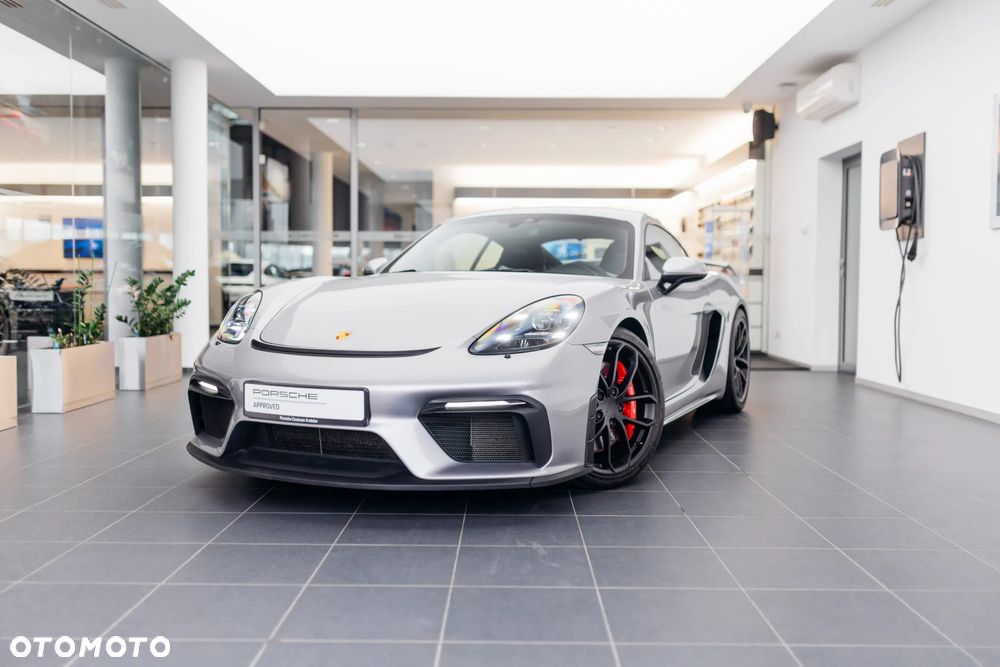 Porsche 718 Cayman - 3