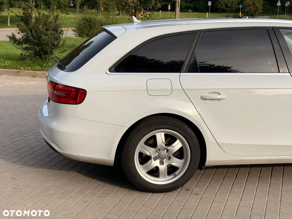 Audi A4 Avant 2.0 TDI - 31