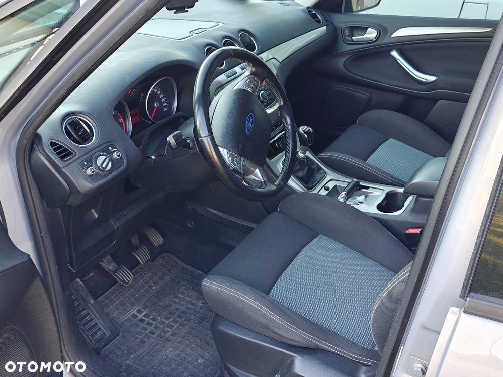 Ford S-Max - 7