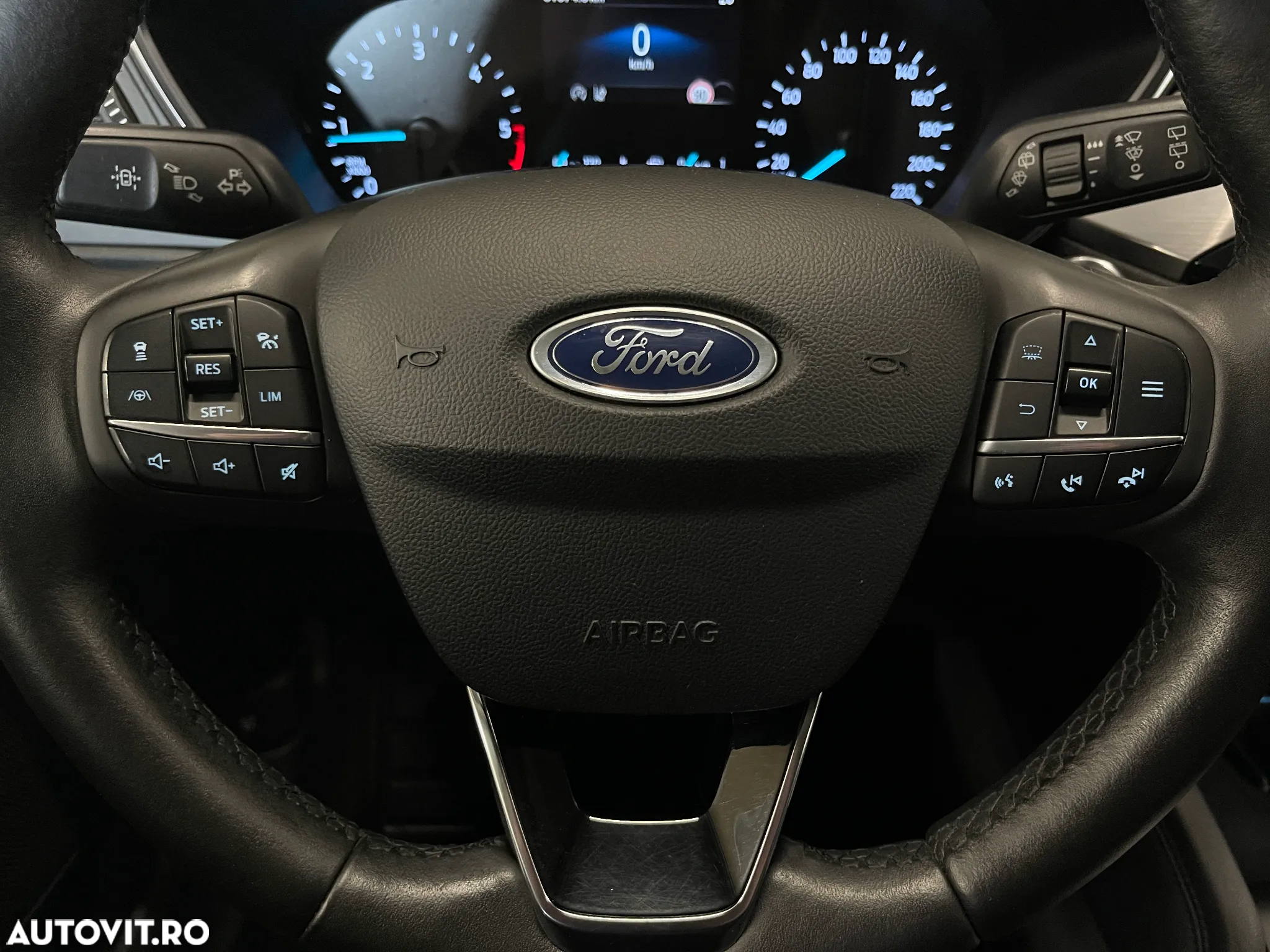 Ford Kuga 2.0 EcoBlue A8 AWD Titanium - 26
