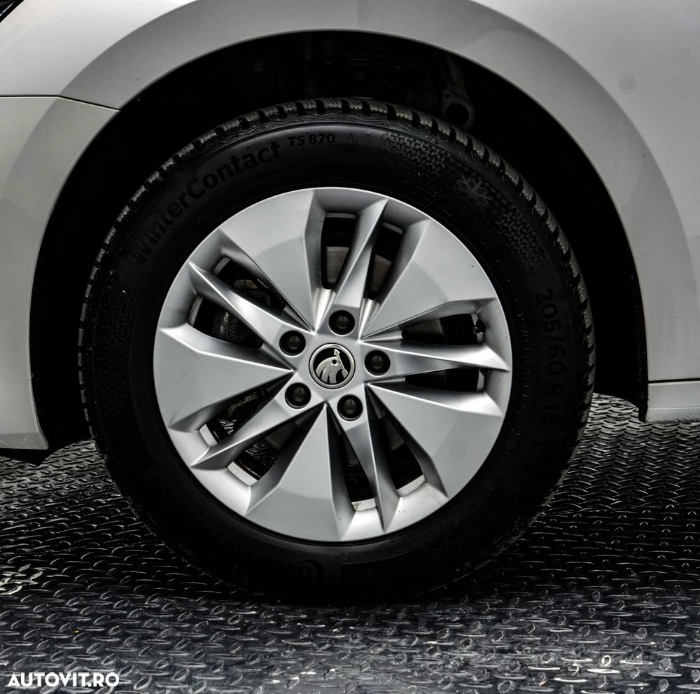Skoda Octavia 2.0 TDI Style - 24