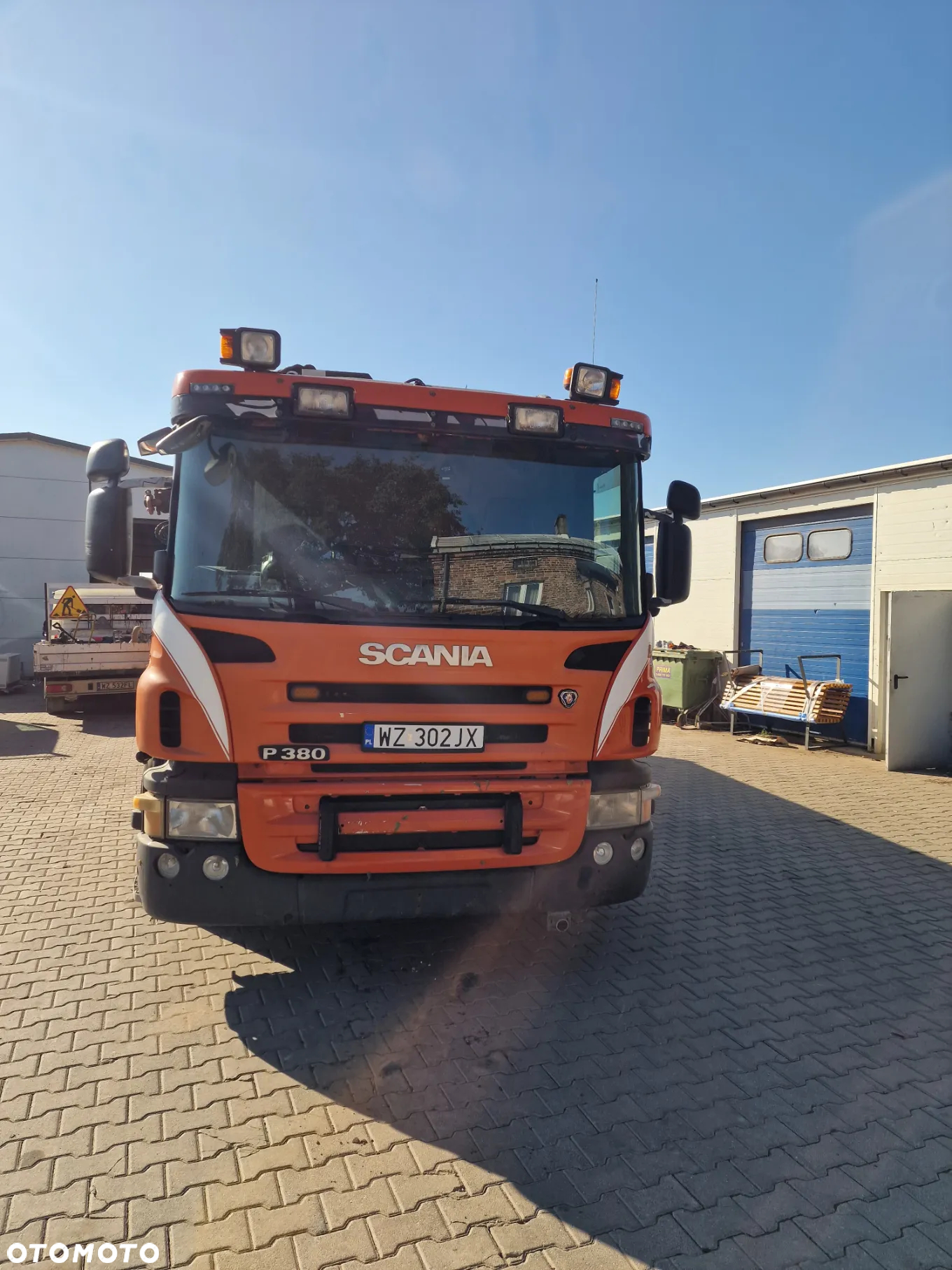 Scania P380 8x2 - 4