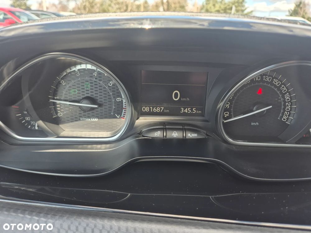 Peugeot 2008 PureTech 110 Stop&Start GT-Line Edition - 36