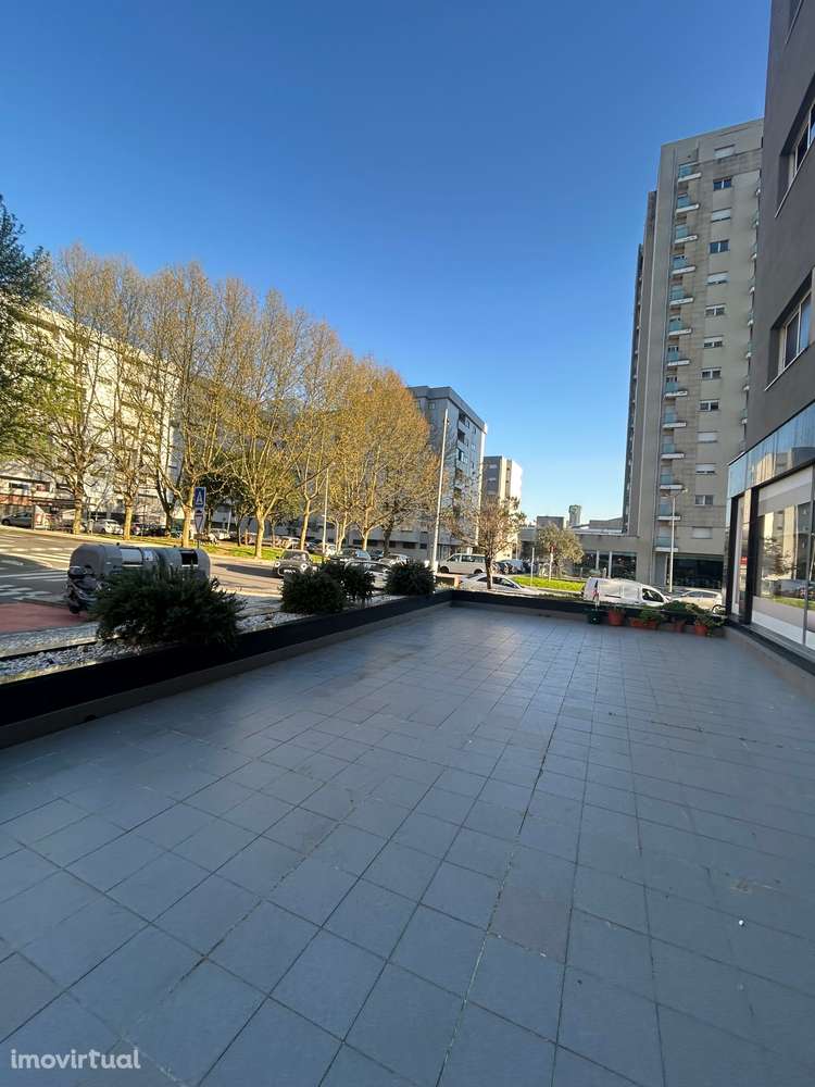 T1+1 Mobilado, c/Varanda e Elevador próximo ao Centro de Braga! - Grande imagem: 4/12