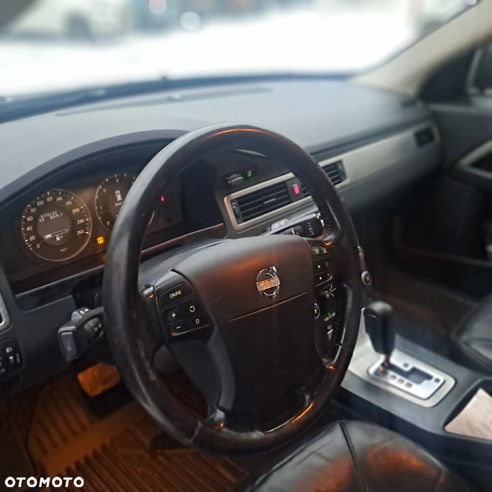 Volvo XC 70 D5 AWD Momentum - 7