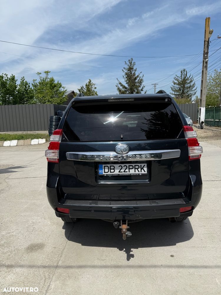 Toyota Land Cruiser 3.0l Turbo D-4D Aut. AVS 7 Locuri Luxury - 3