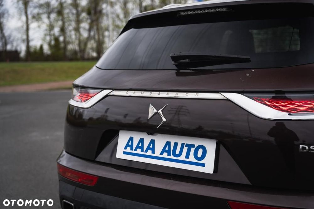 DS Automobiles DS 7 Crossback - 11