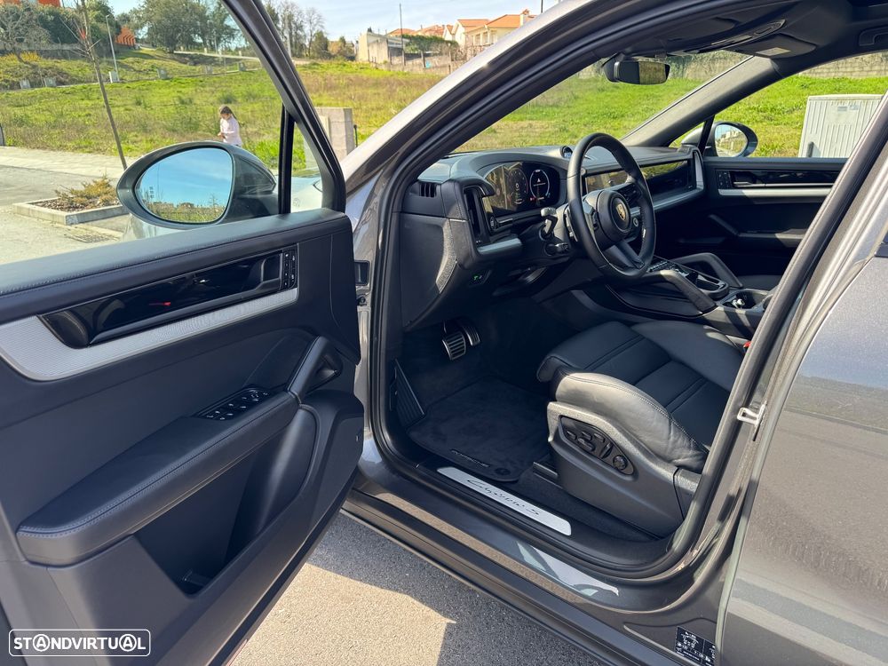 Porsche Cayenne Coupé S E-Hybrid Tiptronic S Black Edition - 5