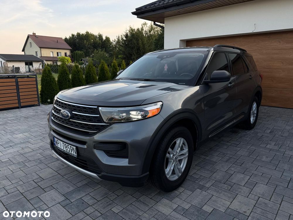 Ford Explorer - 1