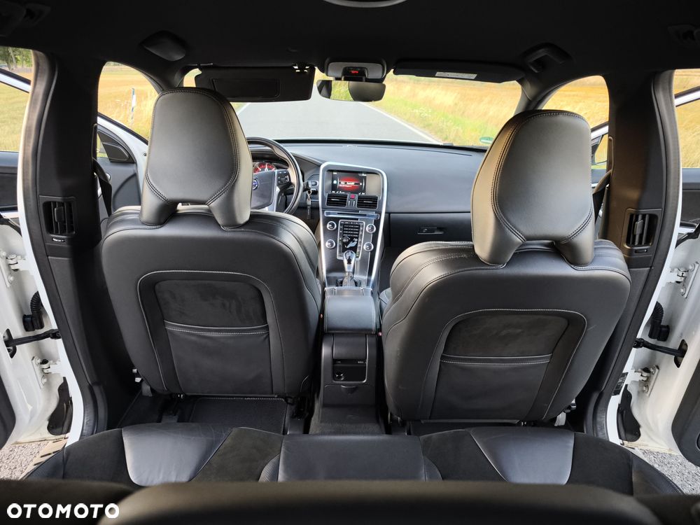 Volvo XC 60 D4 Geartronic Summum - 30