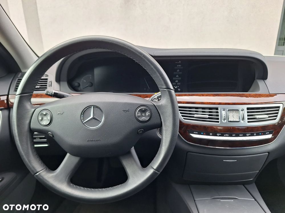 Mercedes-Benz Klasa S 350 7G-TRONIC - 23
