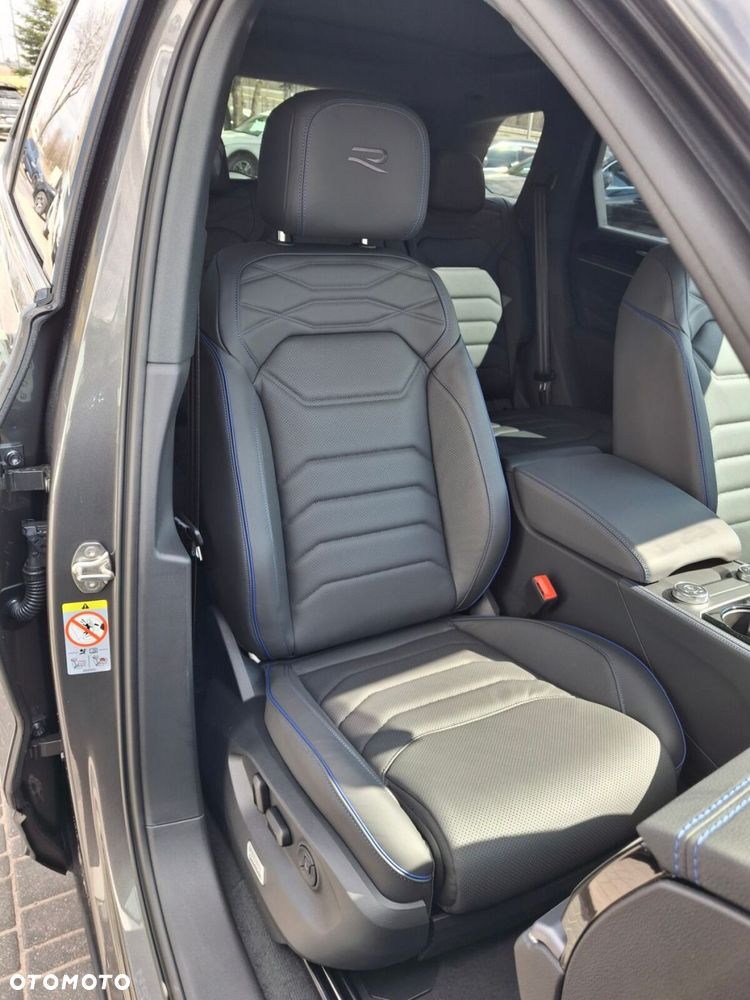 Volkswagen Touareg - 22