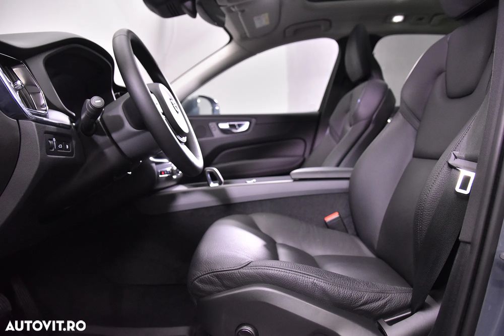 Volvo XC 60 T6 AWD Recharge Geartronic Inscription Expression - 22
