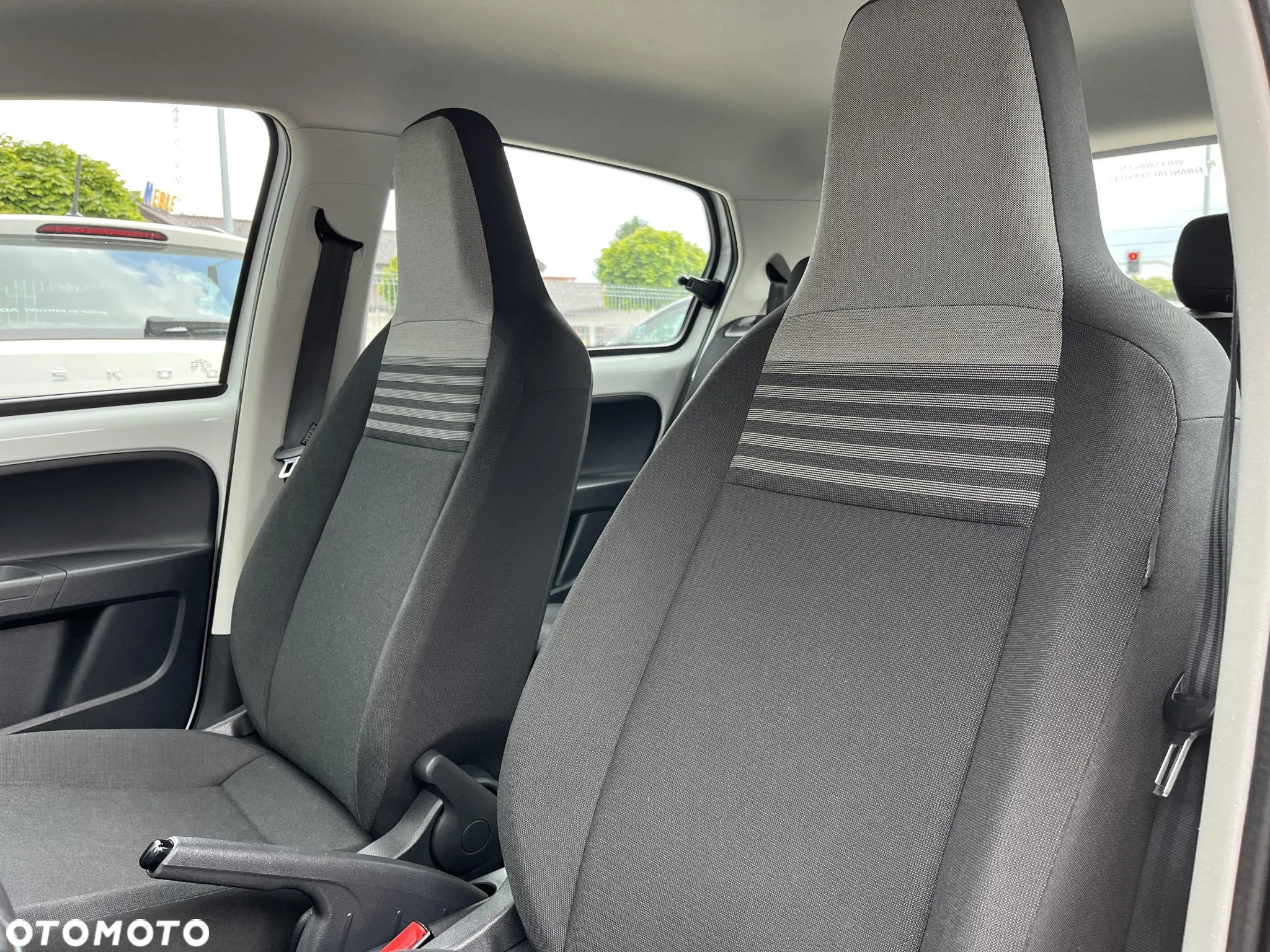 Volkswagen up! 1.0 move - 11