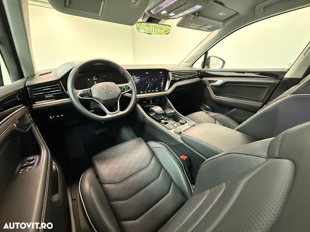 Volkswagen Touareg V6 TDI 4MOTION Elegance - 21