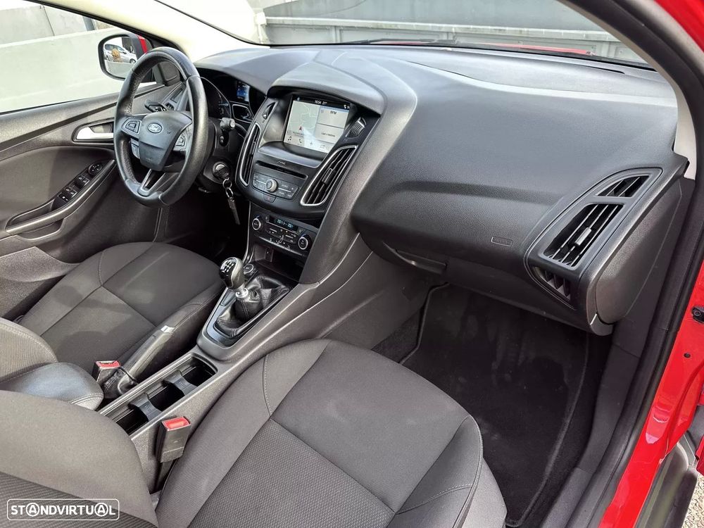 Ford Focus 1.5 TDCi Titanium ECOnetic - 46