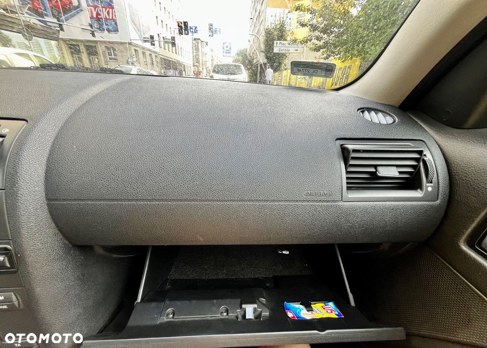 Ford Mondeo 1.8 X - 19