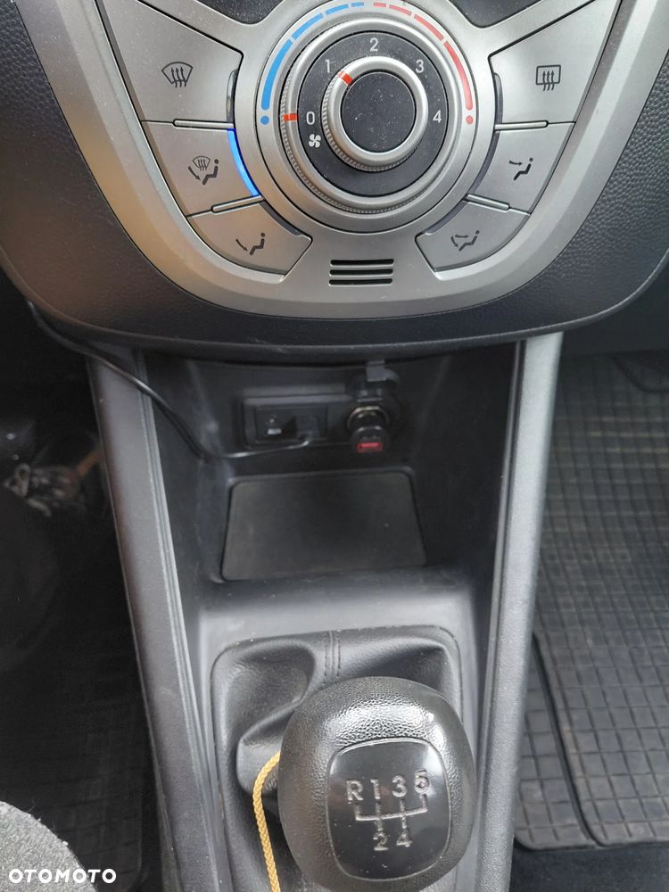 Hyundai ix20 1.4 BlueDrive Classic - 12