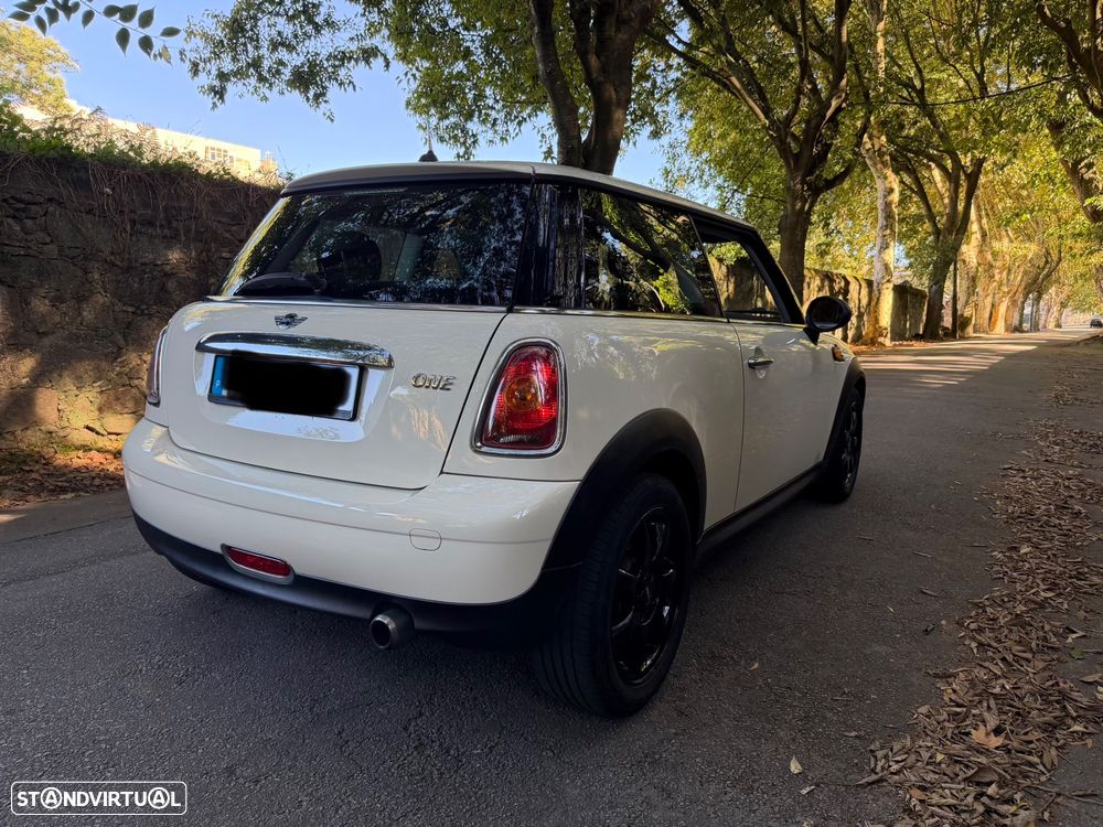 MINI 3 Portas One - 1