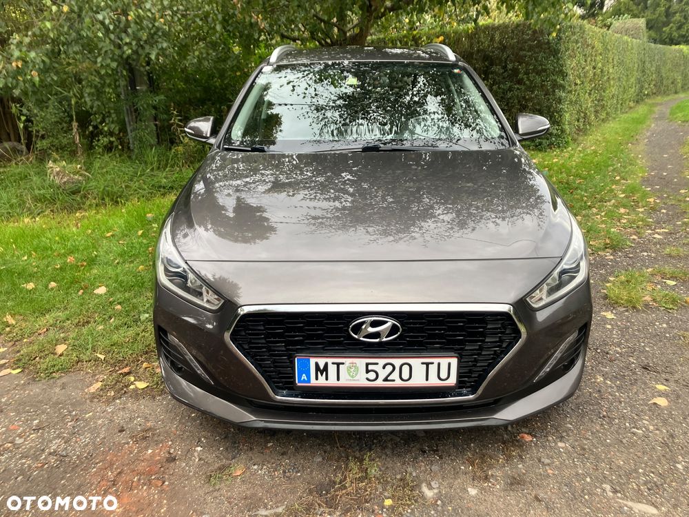 Hyundai i30 Kombi 1.4 Passion - 2