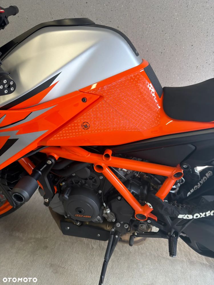 KTM Super Duke - 10