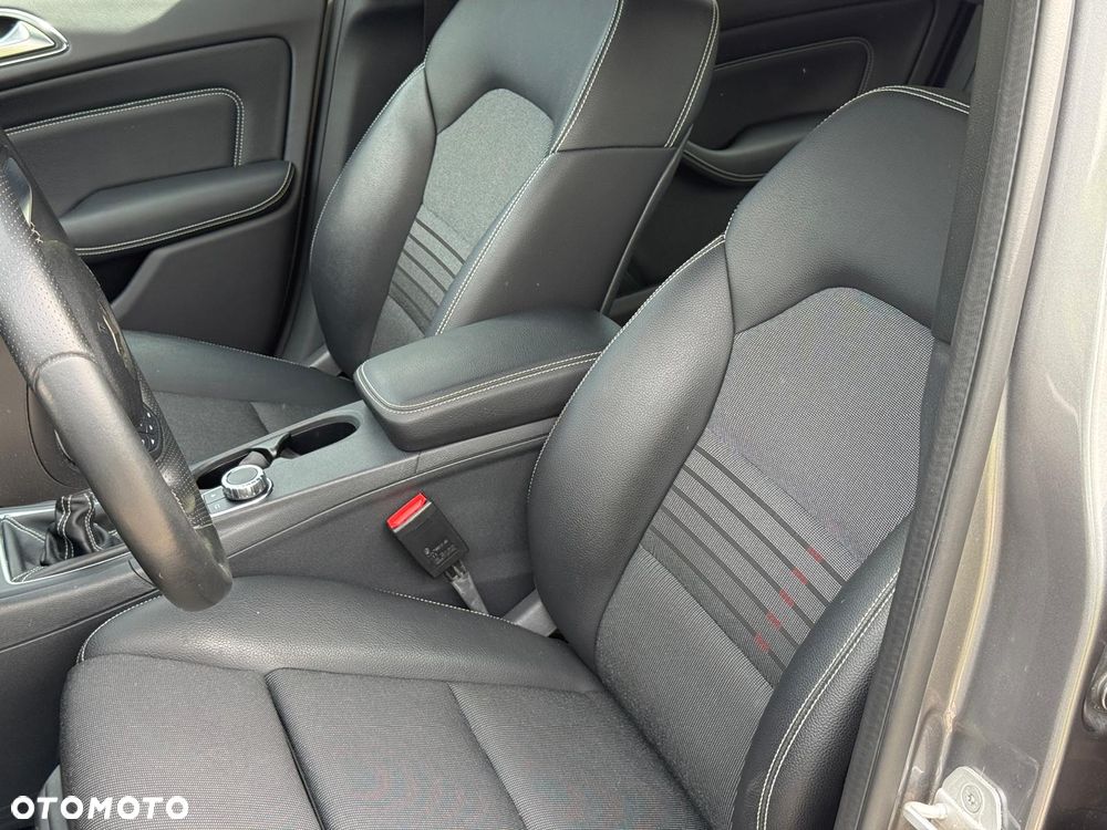 Mercedes-Benz Klasa B 180 BlueEFFICIENCY Edition Style - 34