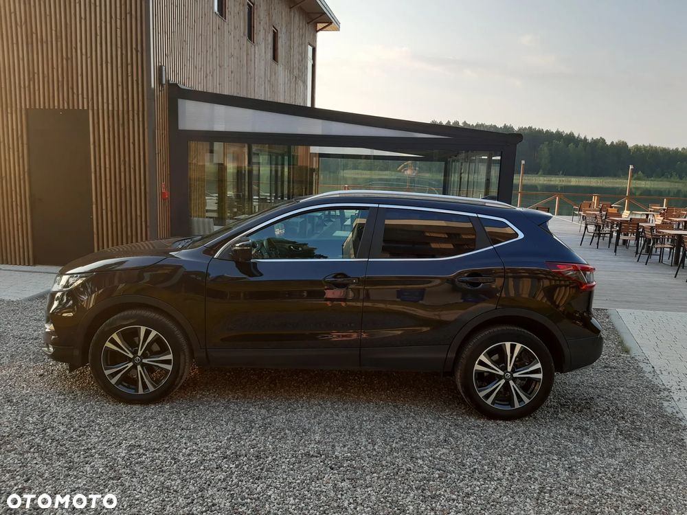 Nissan Qashqai 1.3 DIG-T N-Connecta DCT - 2