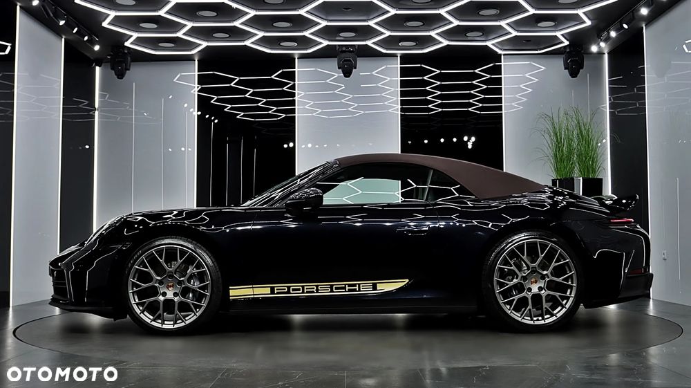 Porsche 911 Carrera Cabrio - 4