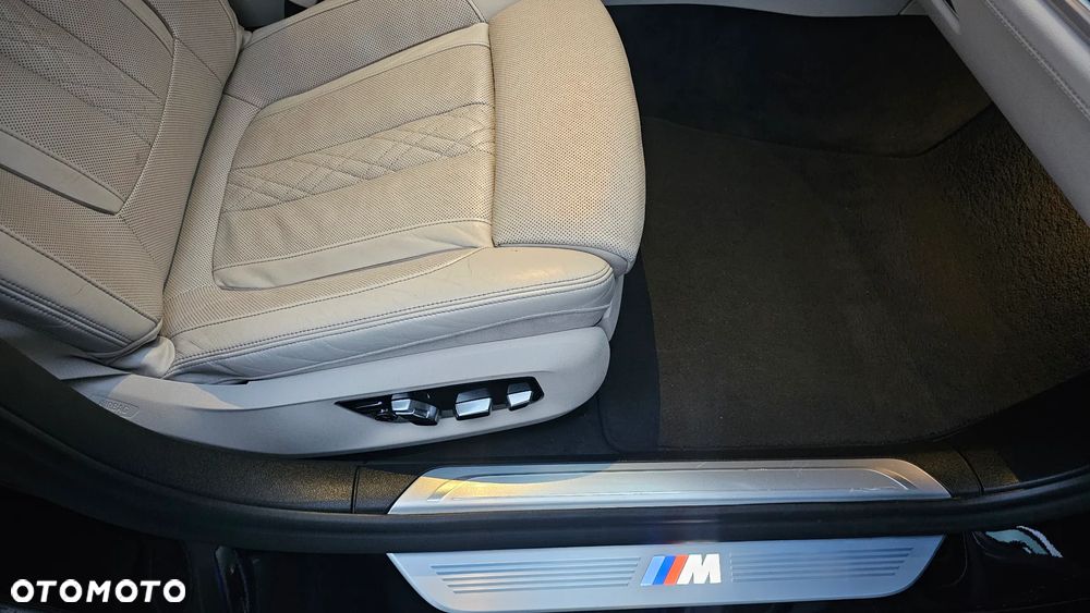 BMW Seria 7 750d xDrive - 34