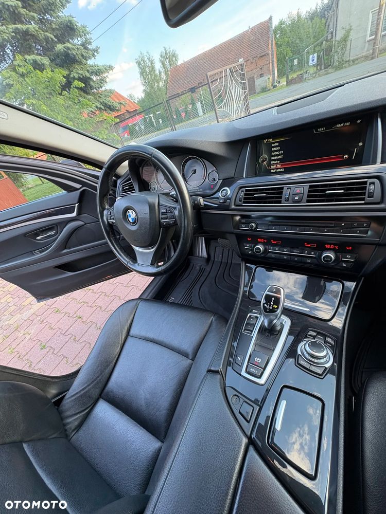 BMW Seria 5 520d - 12
